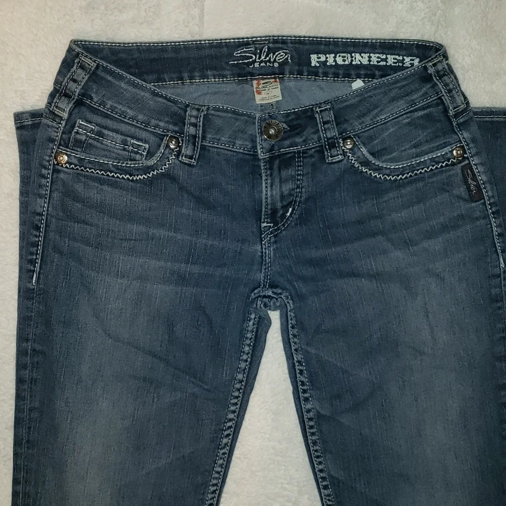 Jeans - Picture 2 of 7